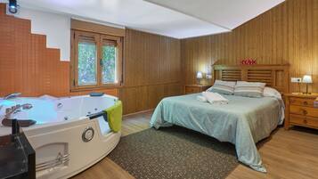 1 slaapkamer, een strijkplank/strijkijzer, gratis wifi, beddengoed