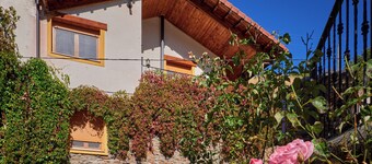 House 'Aguas Frías 3' with Mountain Views, Private Garden and Wi-Fi