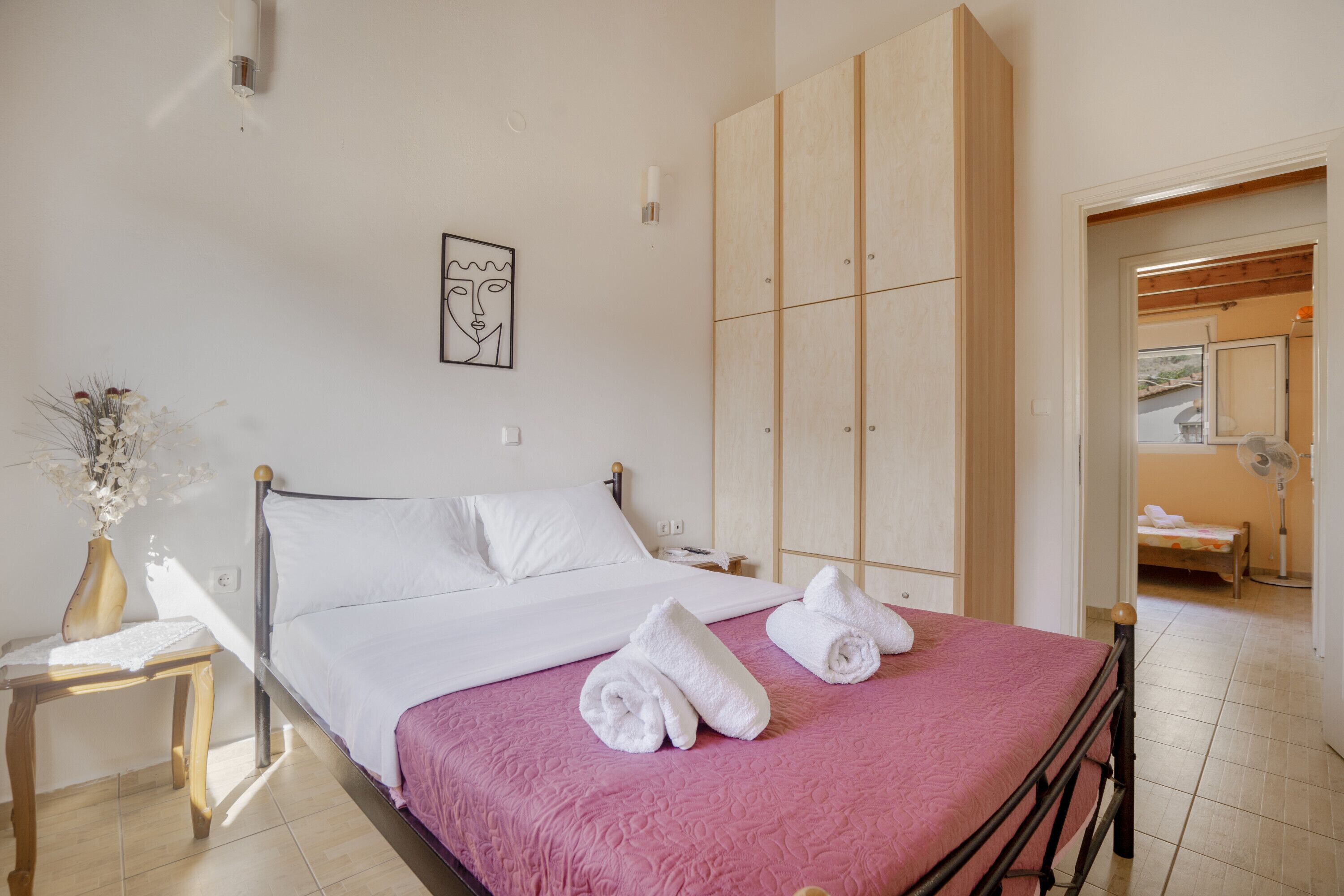 2 bedrooms, iron/ironing board, free WiFi, bed sheets