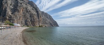 Country House 'Emis House Krioneri' with Mountain View, Wi-Fi and Air Conditioning