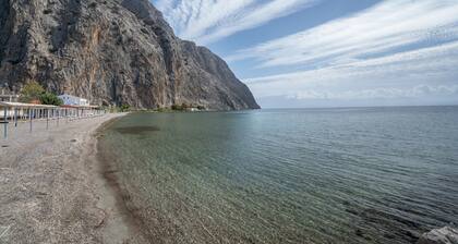 Landhaus 'Emis House Krioneri' mit Bergblick, WLAN und Klimaanlage