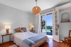 4 chambres, fer et planche à repasser, Wi-Fi gratuit, draps fournis