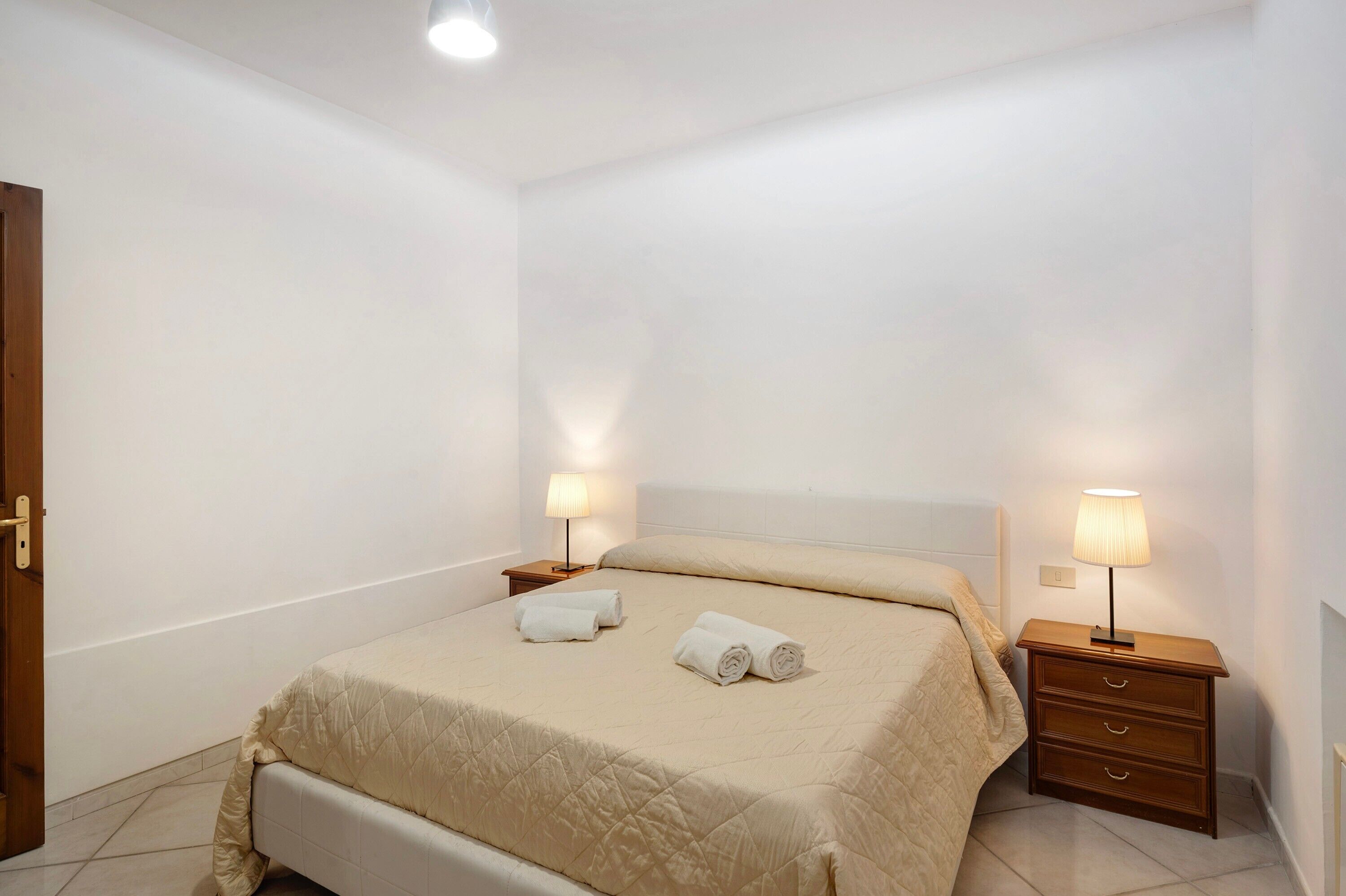 2 makuuhuonetta, ilmainen Wi-Fi, vuodevaatteet