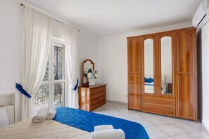 2 quartos, Wi-Fi de cortesia, roupa de cama