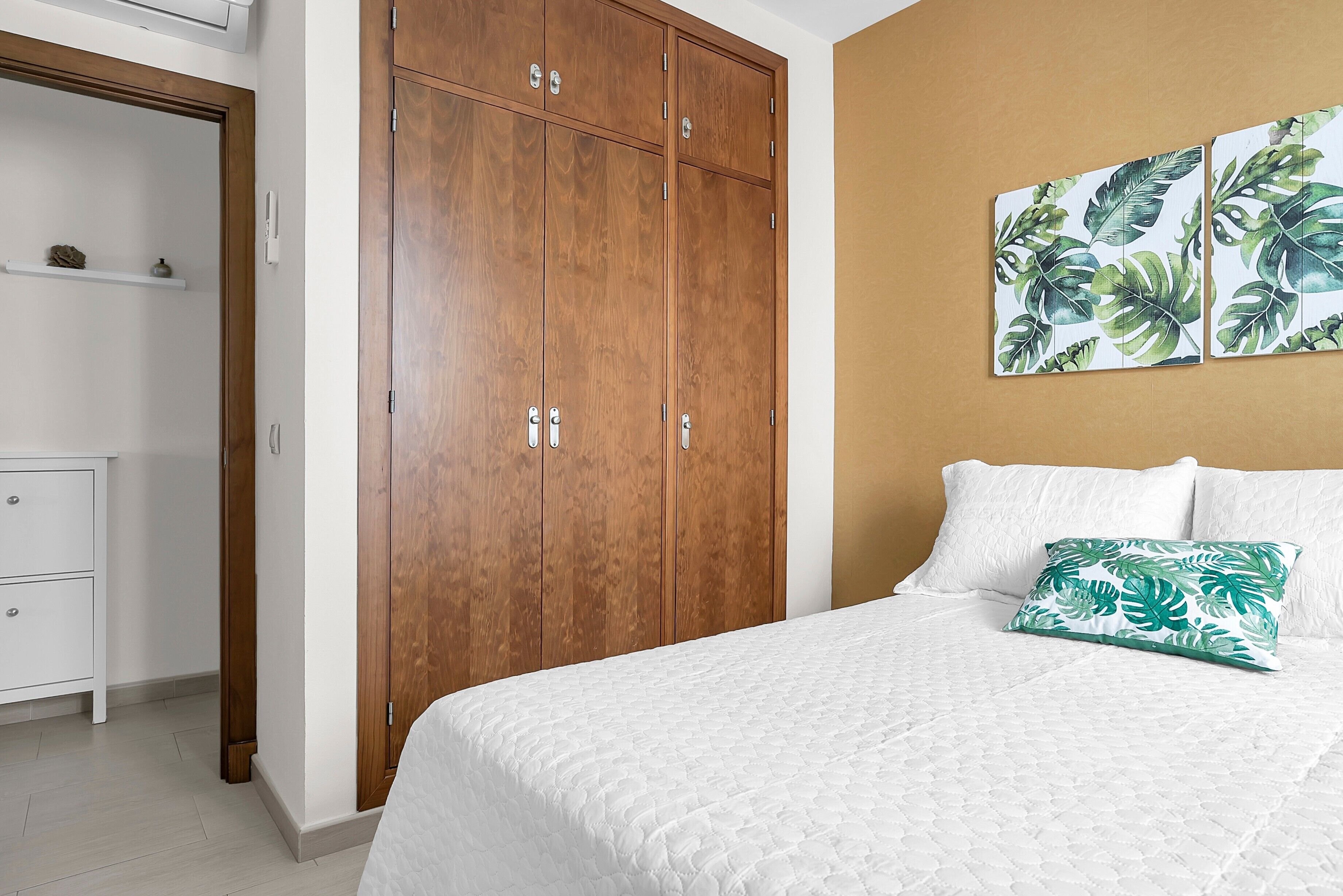2 habitaciones, wifi gratis y ropa de cama 