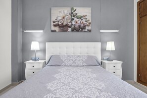 2 bedrooms, free WiFi, bed sheets - Apartment 'Aryan' with Private Terrace, Wi-Fi and Air Conditioning (Conil de la Frontera)