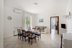 Interior - Apartment 'Appartamento Sorrento' with Sea View, Wi-Fi, and Air Conditioning (Massa Lubrense)
