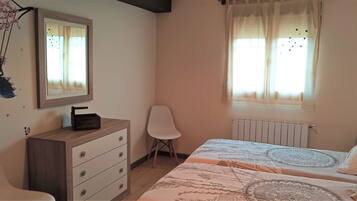 2 chambres, Wi-Fi gratuit, draps fournis