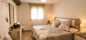 2 bedrooms, free WiFi, bed sheets