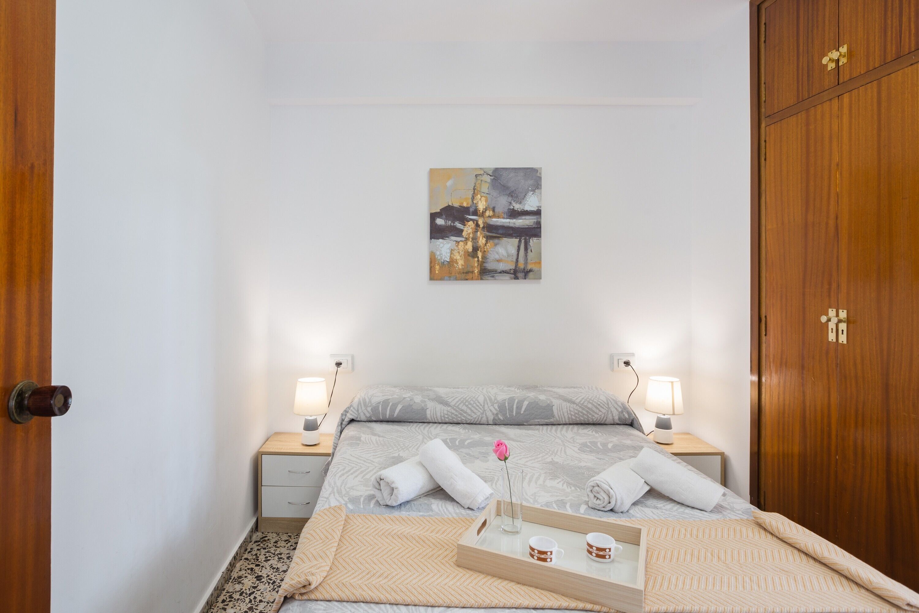 3 chambres, fer et planche à repasser, Wi-Fi gratuit, draps fournis