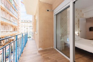 4 makuuhuonetta, ilmainen Wi-Fi, vuodevaatteet