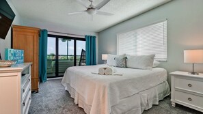 1 bedroom, free WiFi - Bayview Condo, Unit E - Anna Maria Island - 2 Bedroom/ 2 Bath bay view, maximum occupancy of 4 people. (Bradenton Beach)