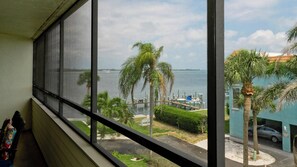 Property grounds - Bayview Condo, Unit E - Anna Maria Island - 2 Bedroom/ 2 Bath bay view, maximum occupancy of 4 people. (Bradenton Beach)