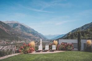 Property grounds - Apartment 'Vermoi' with Mountain View, Shared Garden and Wi-Fi (Kastelbell)