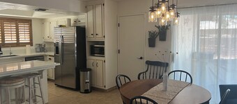 Desert Villa Oasis - Gateway to the Eastern Sierras, Death Valley, and Yosemite
