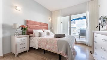 2 chambres, fer et planche à repasser, Wi-Fi gratuit, draps fournis