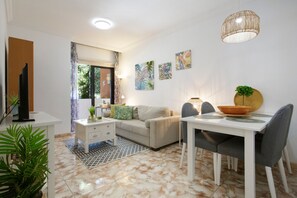 Interior - Vacation Apartment 'By The Sea' with Balcony and Wi-Fi (San Andrés)