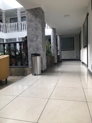 Front of property - HOTEL ECOFERIA BOUTIQUE (Bogotá)