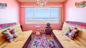 テレビ、書斎 / ワークスペース