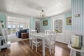 Dining - Touch of Grey- Waterfront, Pet Friendly (Chincoteague Island)