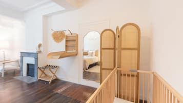 7 bedrooms, iron/ironing board, free WiFi, bed sheets