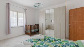 2 Schlafzimmer, Bügeleisen/Bügelbrett, kostenloses WLAN, Bettwäsche