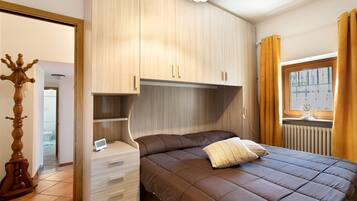 2 chambres, fer et planche Ă repasser, Wi-Fi gratuit, draps fournis