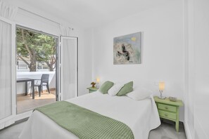 2 Schlafzimmer, Bügeleisen/Bügelbrett, Bettwäsche