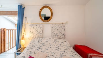 2 Schlafzimmer, BĂŒgeleisen/BĂŒgelbrett, kostenloses WLAN, BettwĂ€sche