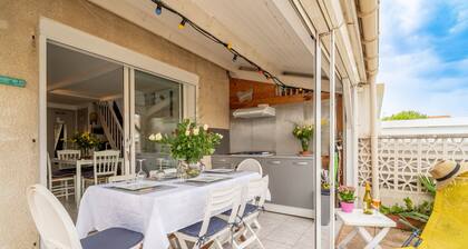 Villa '38m2 Proche De La Mer' with Private Terrace and Air Conditioning