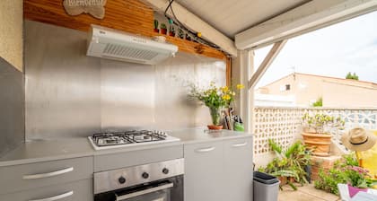 Villa '38m2 Proche De La Mer' with Private Terrace and Air Conditioning