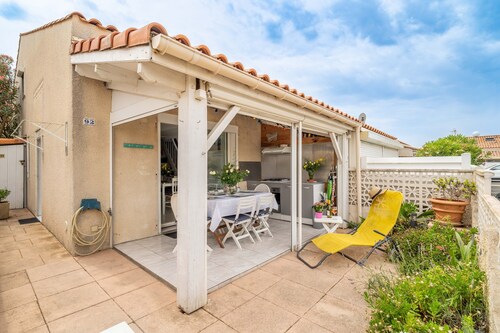 Villa 'Maison 38m2 Proche De La Mer' avec Terrasse Privée et Climatisation