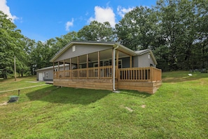 Exterior - Country Escape in Hocking Hills- Great location!  (Logan)