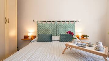 2 Schlafzimmer, Bügeleisen/Bügelbrett, Bettwäsche