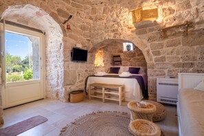 1 chambre, fer et planche à repasser, accès au Wi-Fi (inclus)