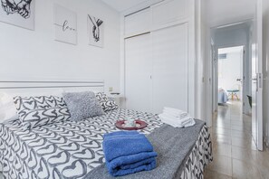 2 habitaciones, tabla de planchar con plancha y wifi gratis 