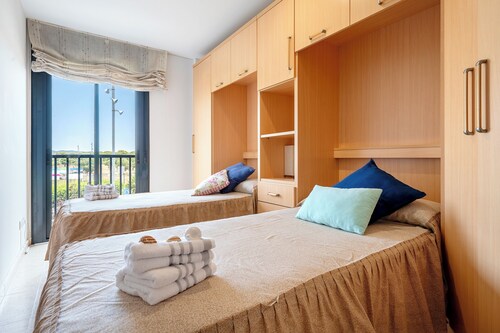 Apartamento 'Ática Blue Sea' con vistas al mar, Wi-Fi y aire acondicionado