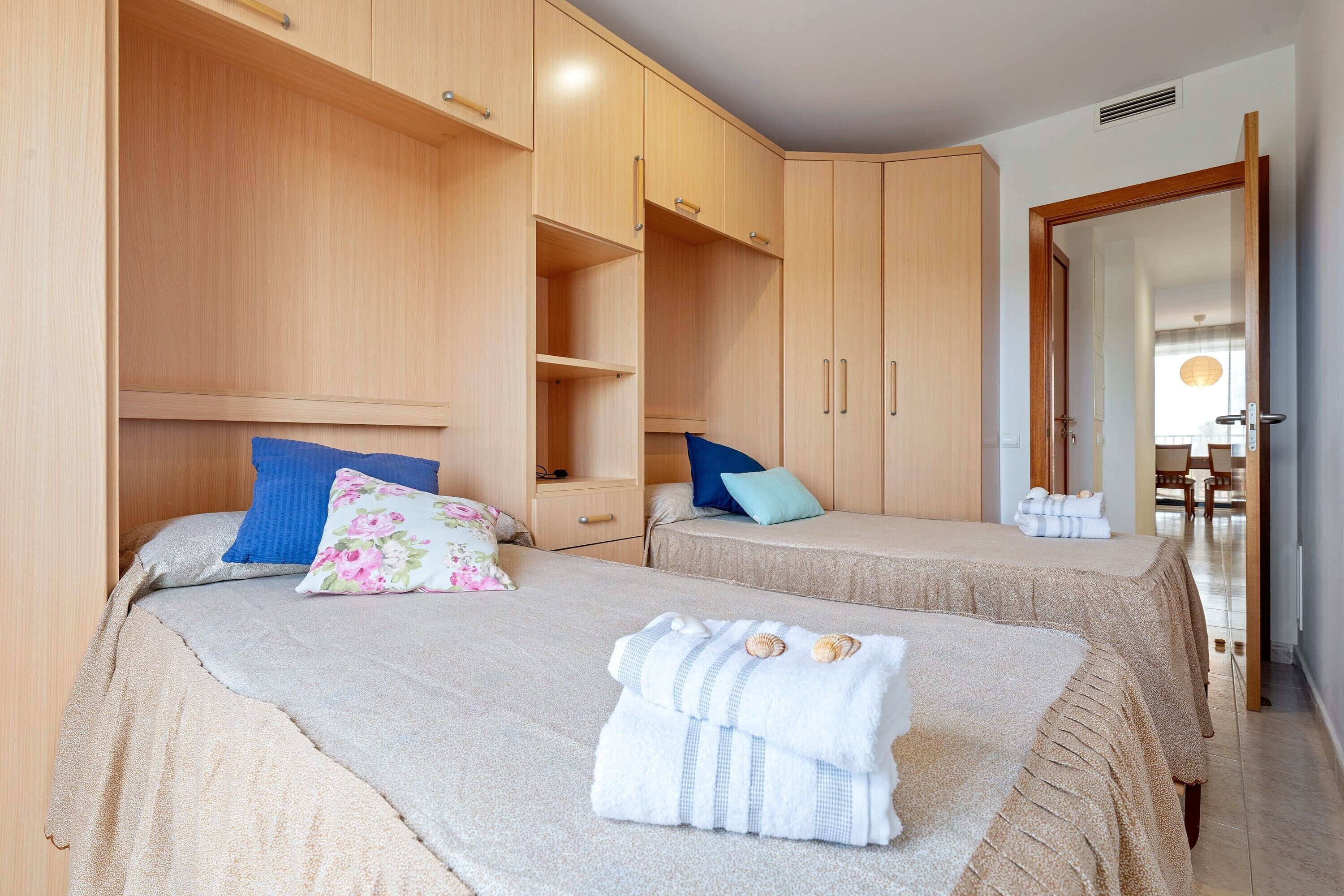 3 bedrooms, iron/ironing board, free WiFi, bed sheets