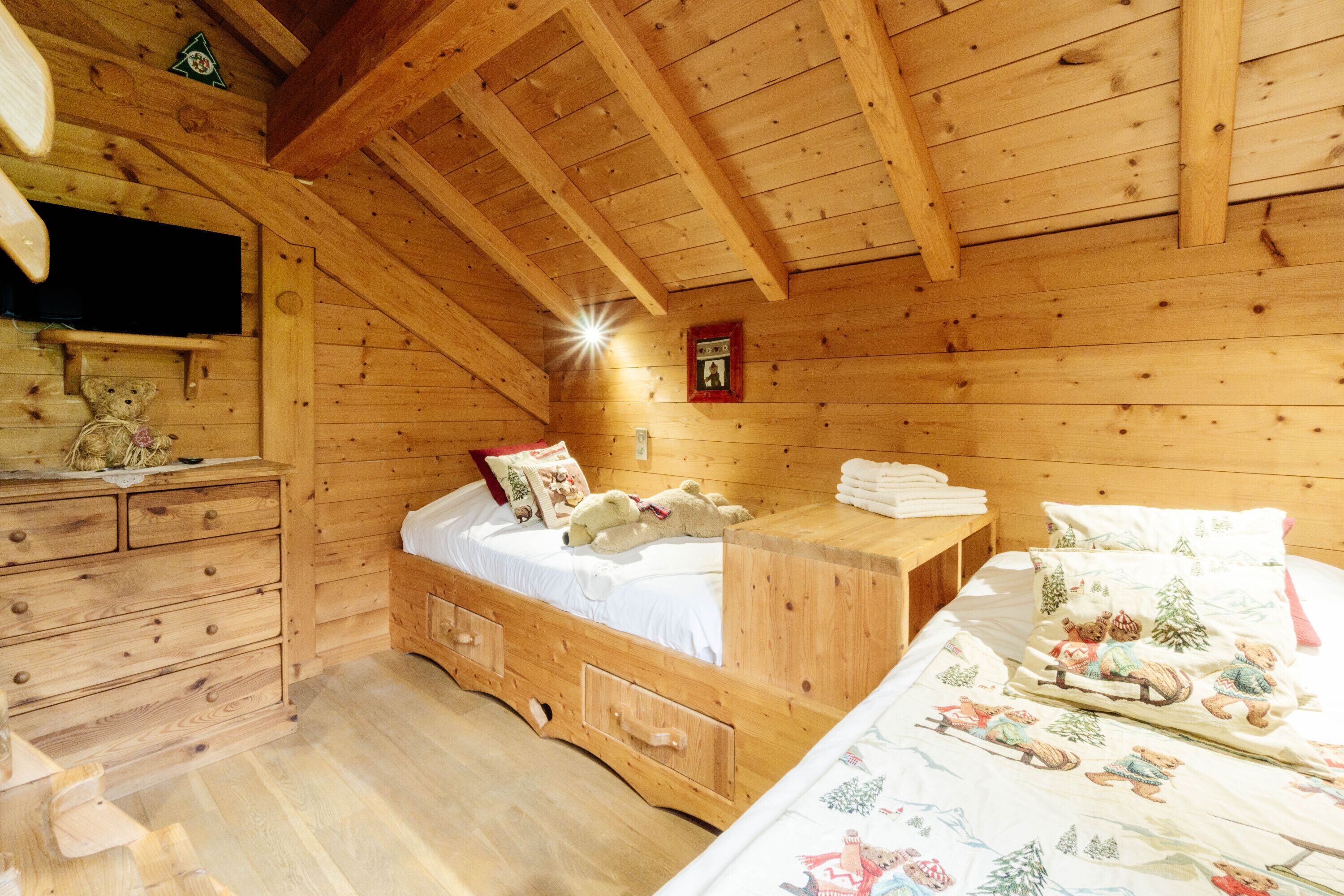 6 chambres, fer et planche à repasser, Wi-Fi gratuit, draps fournis