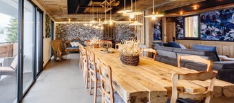 Apartment 'Lodge Six De Savoie' with Mountain View, Private Terrace and Wi-Fi