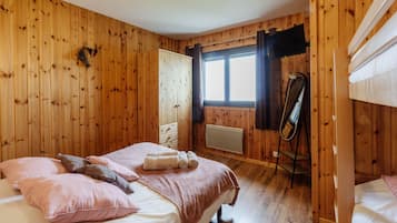 3 habitaciones, tabla de planchar con plancha y wifi gratis