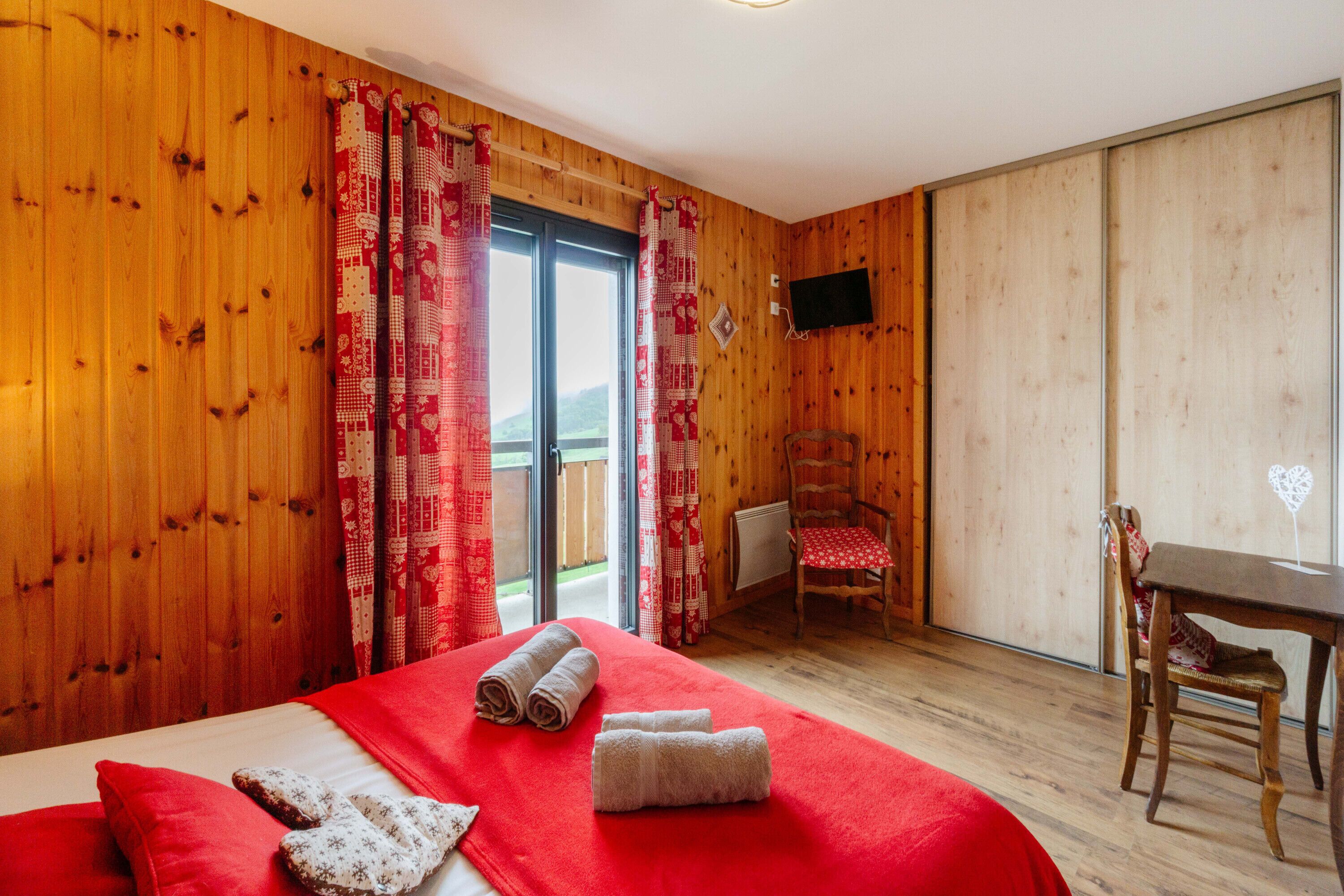 3 habitaciones, tabla de planchar con plancha y wifi gratis 