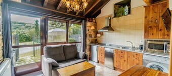 Country House 'Villamoronta' with Mountain View, Private Terrace and Wi-Fi