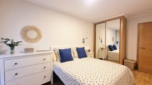 2 soverom og reiseseng for barn