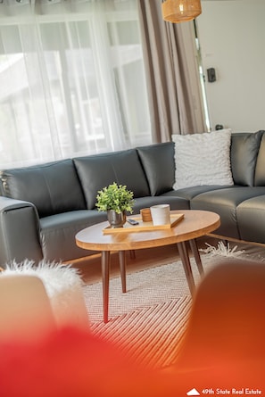 TV - Your Nordic Retreat (Anchorage)