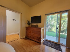 2 室のベッドルーム、アイロン / アイロン台、WiFi、ベッドシーツ