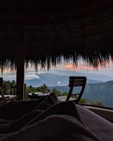 Deluxe Cabin, Mountain View