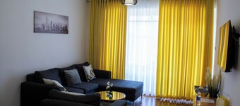 Apartment Sleeps 4, 2 Baths, Free Parking