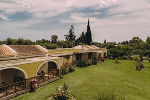 Exterior - Trikalioti's Lush Estate Apt Artemis, Palouki, Greece (Palouki)