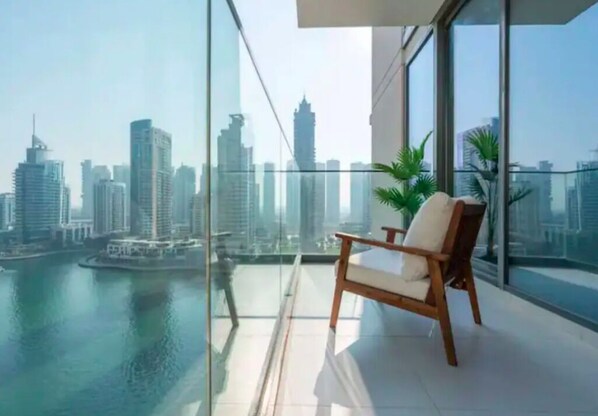 Property grounds - Modern 2 BR apartment at LIV Residence, Dubai Marina (Dubai)
